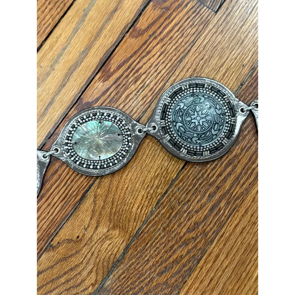 Chico's Genevieve‎ Silver Medallion Chain Belt M/L NWT